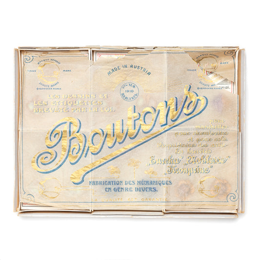 1910 Button Sample Box