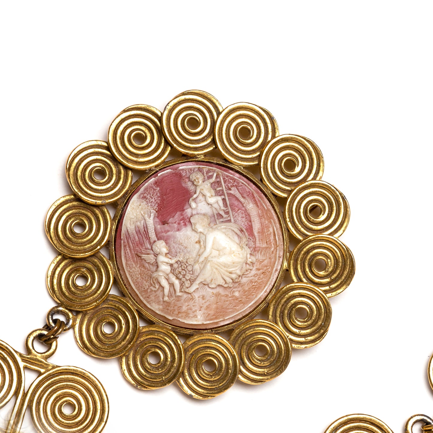 1960s Goldette Gold Swirl and Intaglio Buckle
